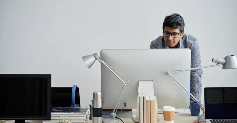 Trouvez le programmeur PHP idéal pour votre entreprise grâce à Nuevamed